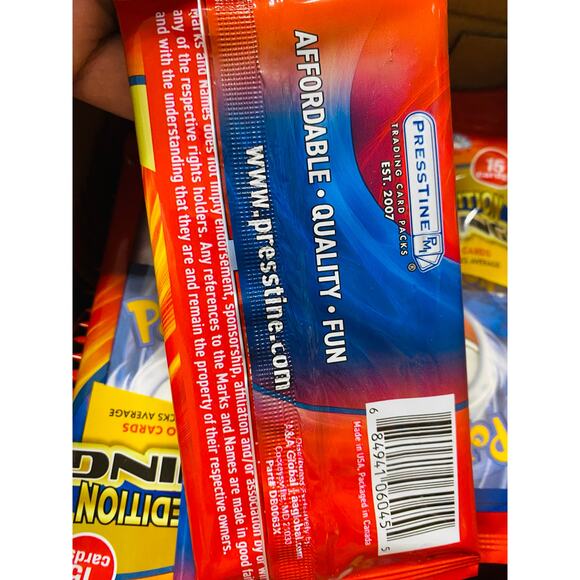 Pokemon Gaming Classic Shuffle Card Pack - Picture 3 of 3